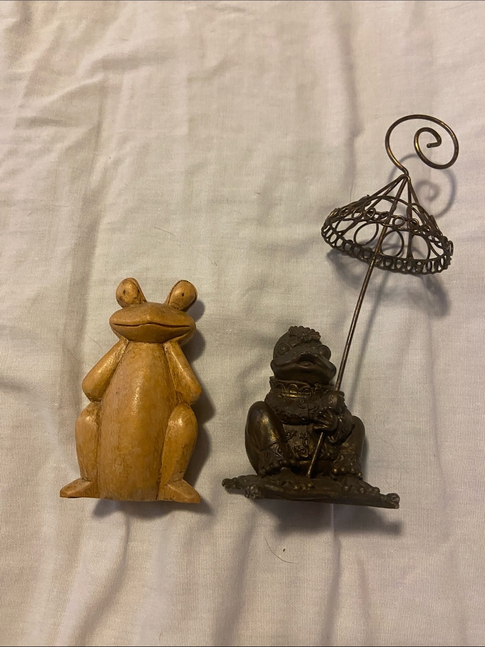 Handcrafted Wood Frog Figurine - Brown Frog Photo Hilder